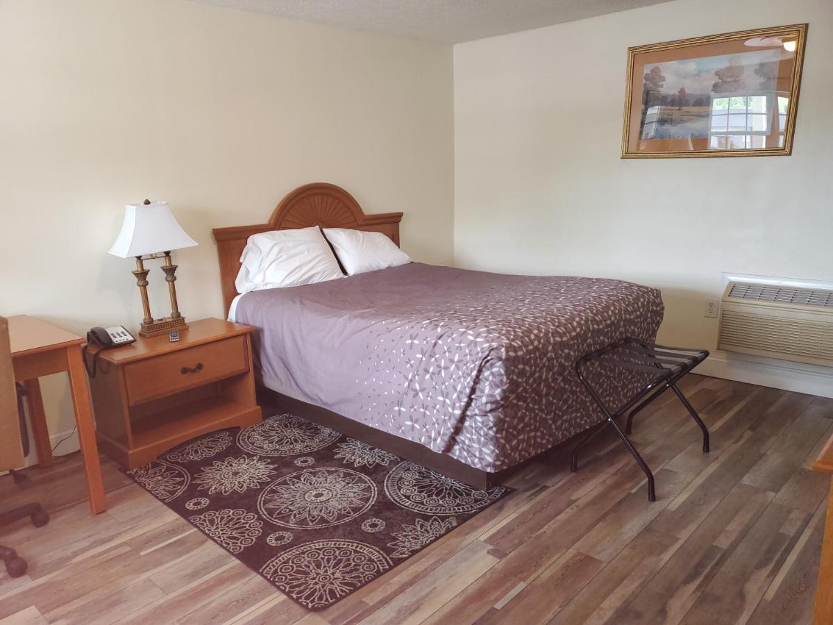 Turnpike Motel Melrose Εξωτερικό φωτογραφία